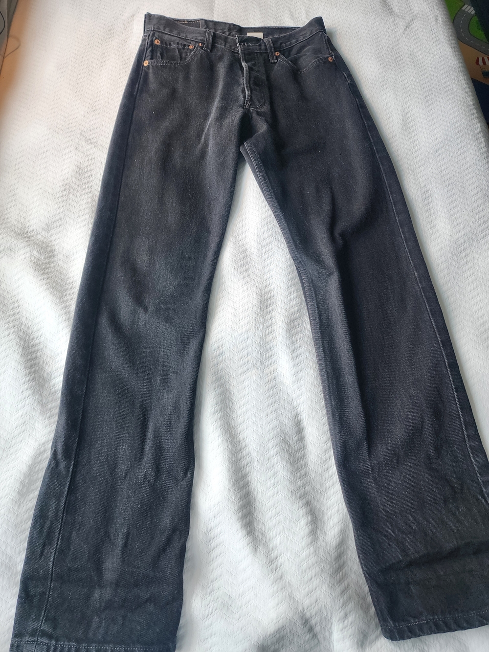 Levi's Women's Straight Leg Jeans in Washed Black